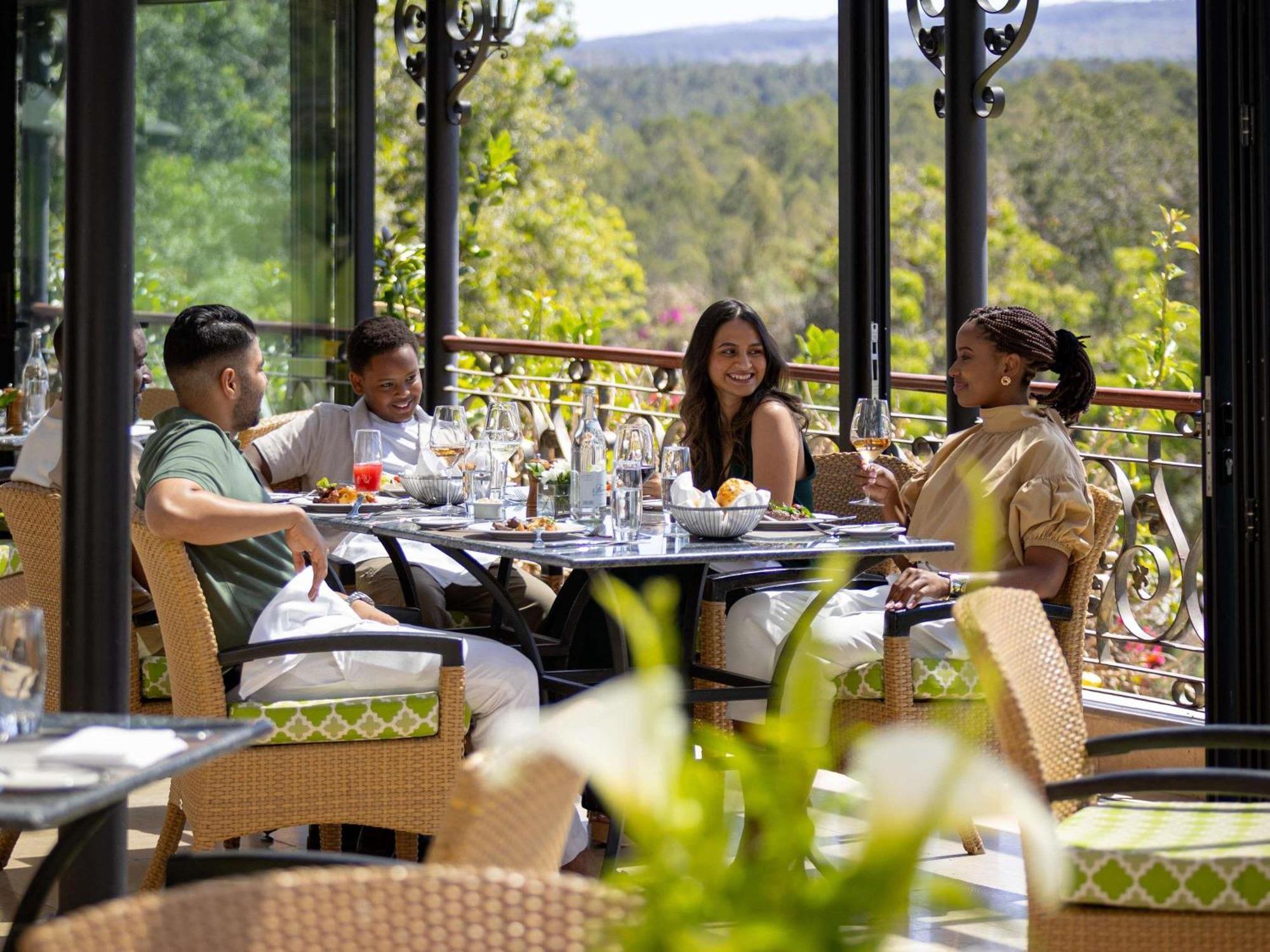 Fairmont Mount Kenya Safari Club Hotell Nanyuki Exteriör bild